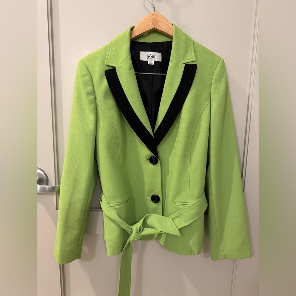 Le Suit Vintage Women's Lime Green Notch Collar Blazer with Black Trim 12